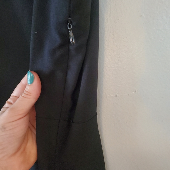 MICHAEL Michael Kors Black Cap Sleeve Peplum Blouse with Lace Detail - Picture 3 of 6